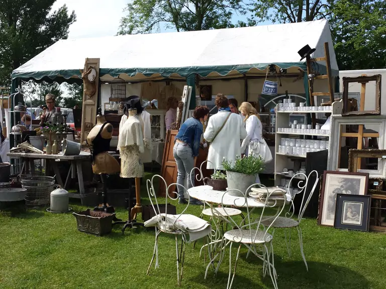 Brocante Markt Klein Frankrijk - Mijnsheerenland