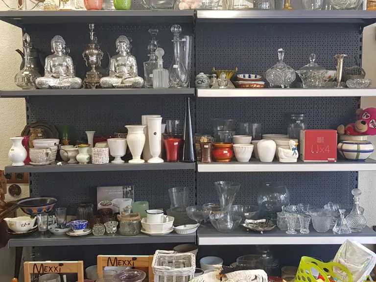 De Snuffelloods - Kringloopwinkel - Hoek van Holland