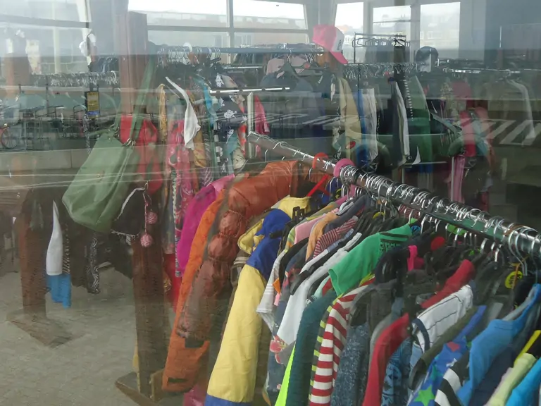 Pop Up Kringloopwinkel Het Pakhuis aan Zee - Zandvoort