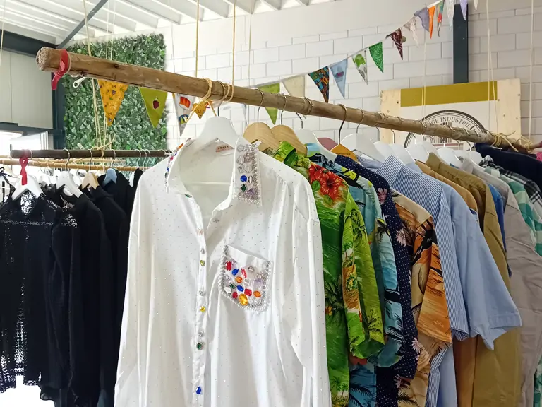 Iris le petit Brocante - Andijk