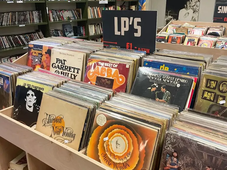Kringloop Vintage & More - Leiden