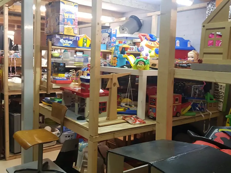 Kringloopwinkel De Melkbus - Heinenoord