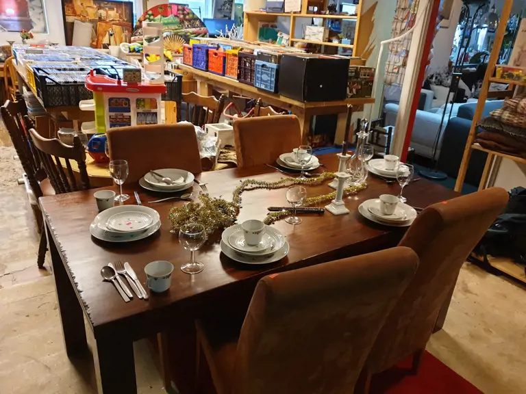 Kringloopwinkel de Parel - Leimuiden
