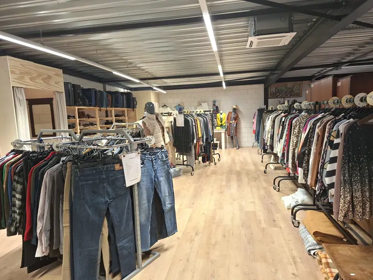 Kringloopwinkel De Snuffelhal - Putten
