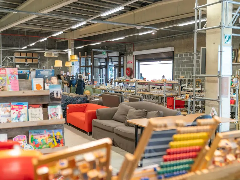 Kringwinkel Schoten