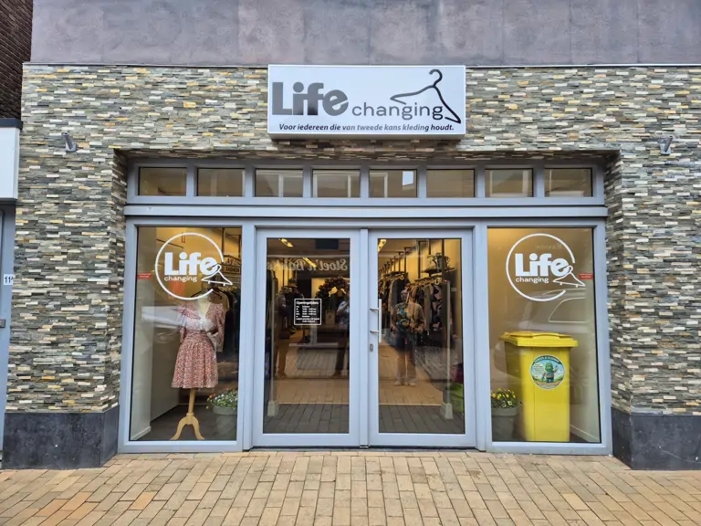 Life Changing Kledingbank Assen