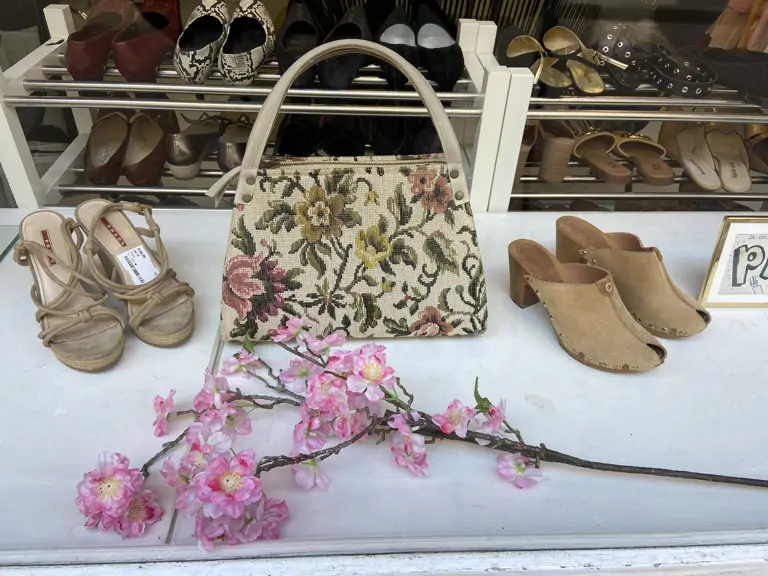 Second Best Selected Treasures - Den Haag