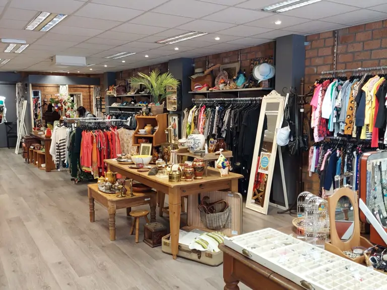 SKS Store - Van Weedestraat - Soest