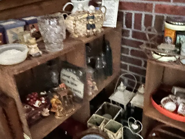 Tineke's Brocante - Damwoude