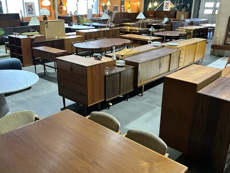 T&T Antiques - Hoogeveen