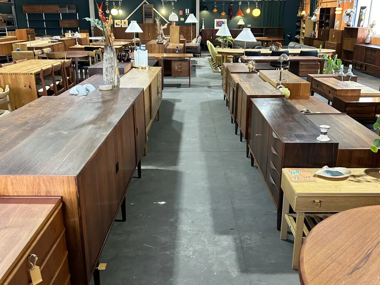 T&T Antiques - Hoogeveen