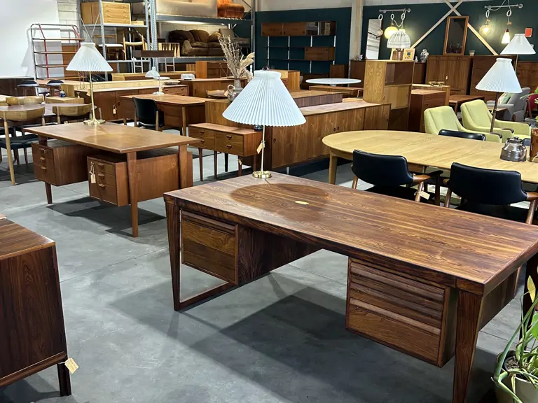 T&T Antiques - Hoogeveen