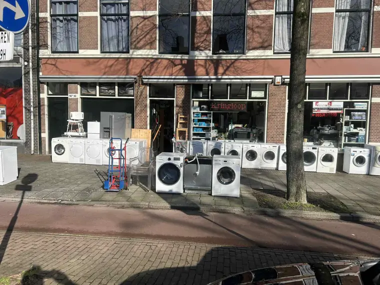 2e Hands Leiden