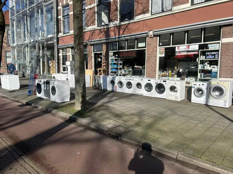 2e Hands Leiden (2/3) 2e Hands Leiden (2/3)