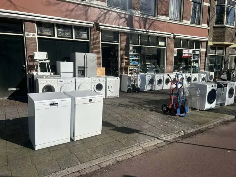 2e Hands Leiden (3/3) 2e Hands Leiden (3/3)