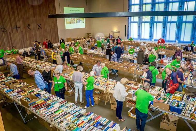 Boekenmarkt Scheppingskerk