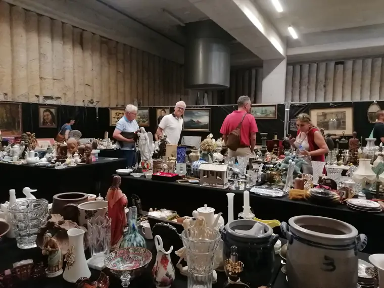 De Antiek- en Brocantemarkt - Tongeren (2/3)
