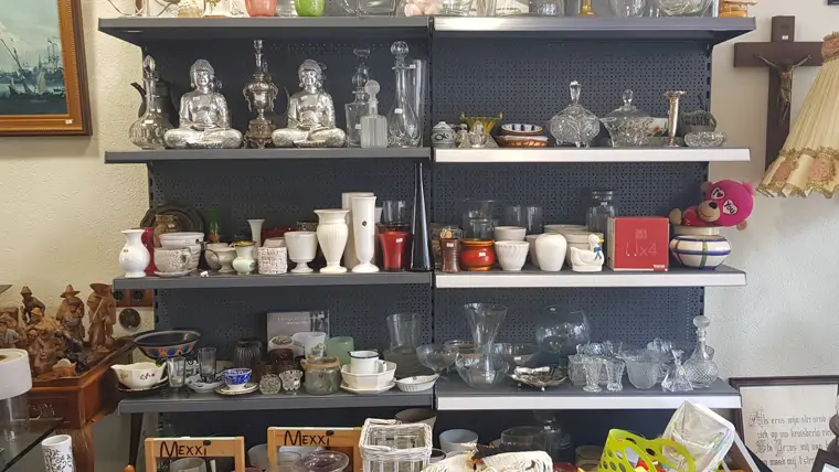 De Snuffelloods - Kringloopwinkel - Hoek van Holland (4/5)