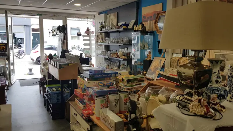 De Snuffelloods - Kringloopwinkel - Hoek van Holland (2/5)