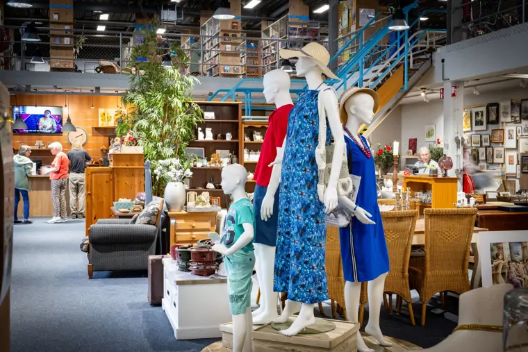 Dorcas Kringloopwinkel Apeldoorn (4/22)