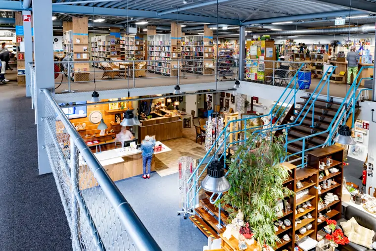 Dorcas Kringloopwinkel Apeldoorn (2/22)