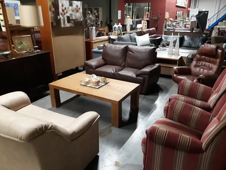 Dorcas Kringloopwinkel Drachten (13/15)