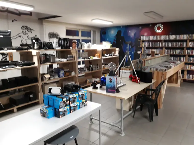 Dorcas Kringloopwinkel Drachten (3/15)