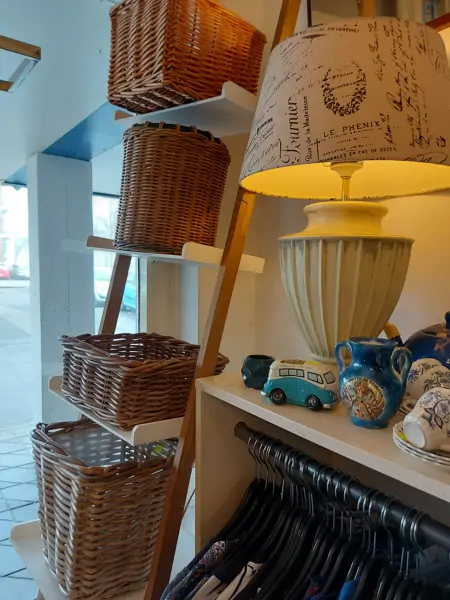 Goede Doelen Winkel - Ede (18/24)