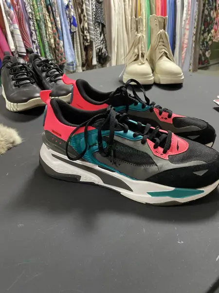 Het Winkeltje - Hands of Mercy - Oud-Beijerland (7/24)
