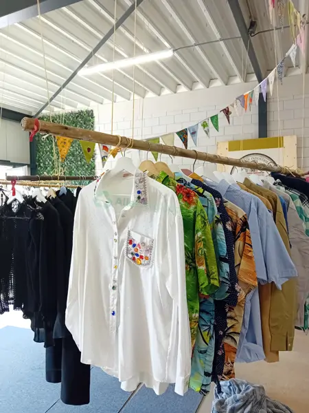 Iris le petit Brocante - Andijk (7/17)