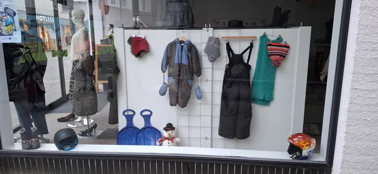 Kledingbank Zeeland Zeeuws Vlaanderen - Terneuzen (6/7)