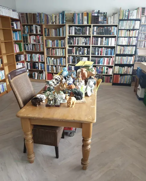 Kringloopwinkel De Oude Bakkerij - Nieuw-Beijerland (7/10)