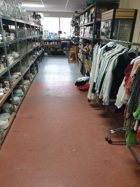 Kringloopwinkel De Oude Bakkerij - Nieuw-Beijerland (9/10)