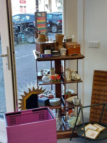 Kringloop Joan - Amsterdam (2/11)