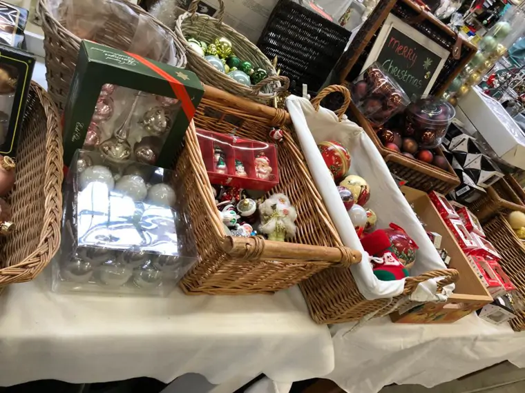 Kringloopwinkel 't Zwaantje - Zwaanshoek (7/8)