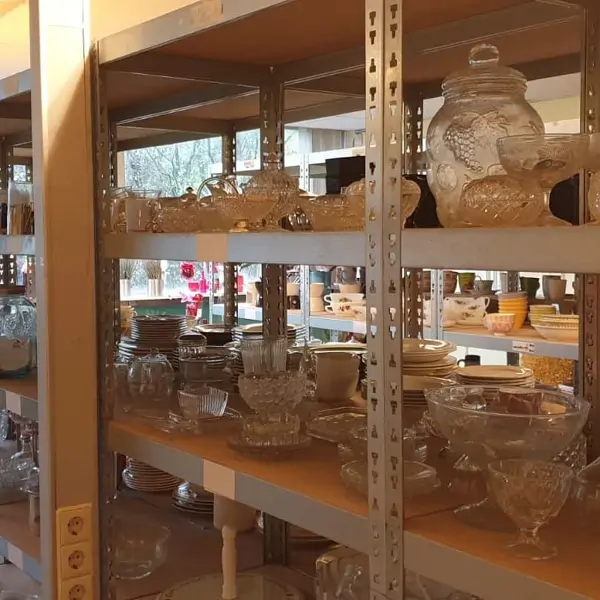 Kringloopwinkel Alkemade - Roelofarendsveen (12/13)