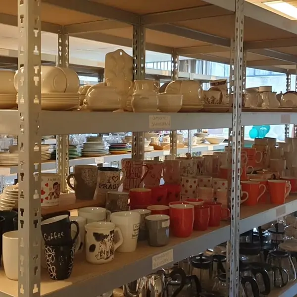 Kringloopwinkel Alkemade - Roelofarendsveen (6/13)