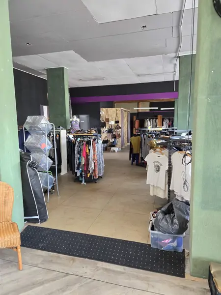 Kringloopwinkel Bergen op Zoom (19/24)