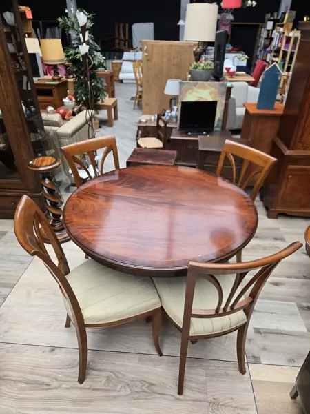 Kringloopwinkel Bergen op Zoom (13/24)