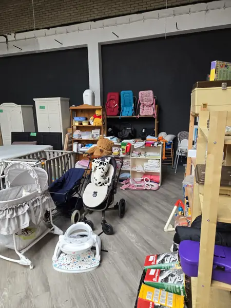 Kringloopwinkel Bergen op Zoom (20/24)