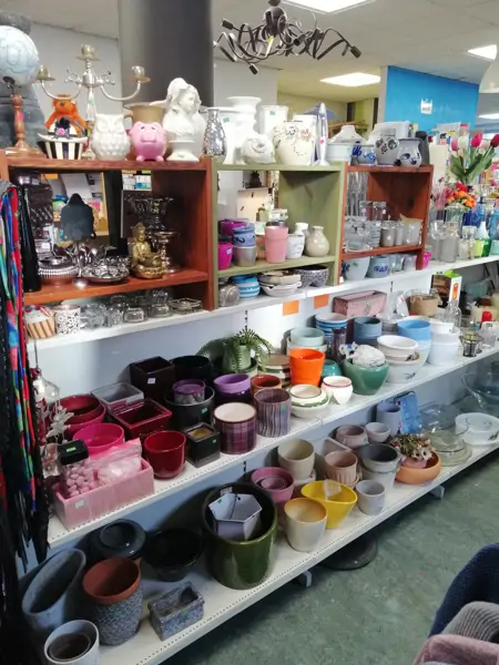 Kringloopwinkel Boskoop (14/15)