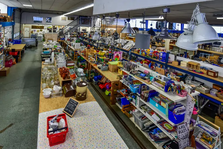 Kringloopwinkel De Oerrin - Joure (15/15)