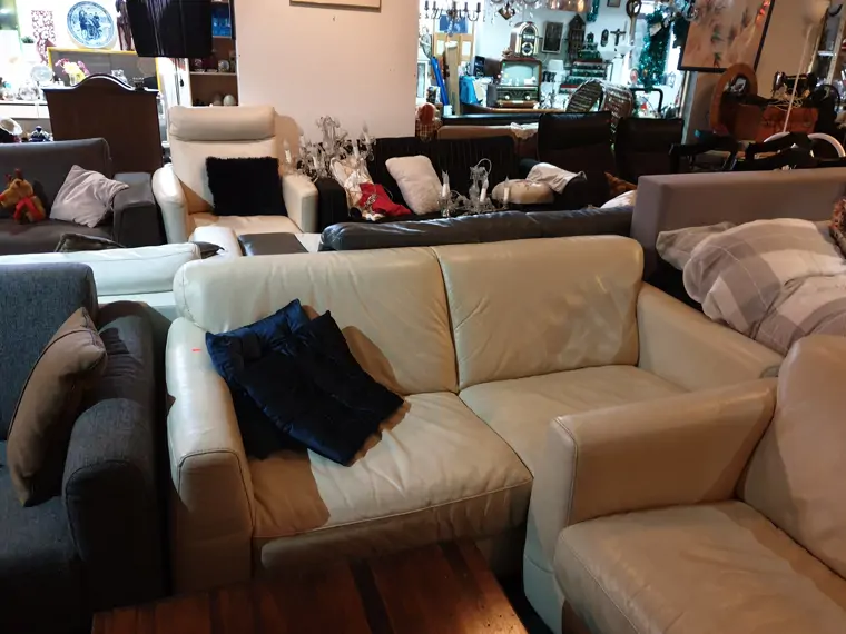 Kringloopwinkel de Parel - Leimuiden (9/15)