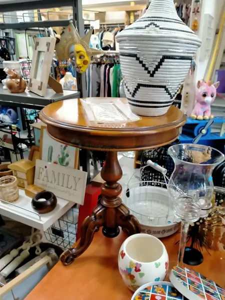 Kringloopwinkel Gebruikt Goed - Nieuwkoop (9/15)