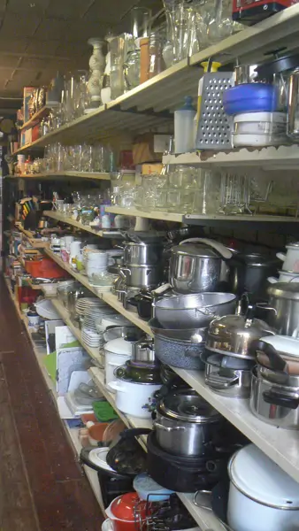Kringloopwinkel In&Uit Arnhem (5/9)