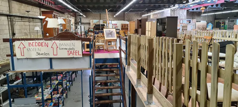 Kringloopwinkel Leiderdorp (9/24)