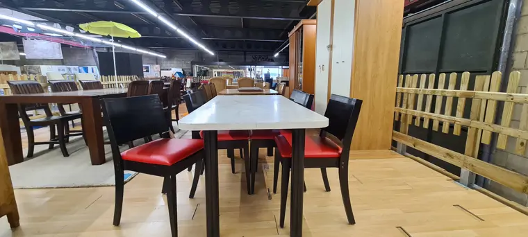 Kringloopwinkel Leiderdorp (12/24)