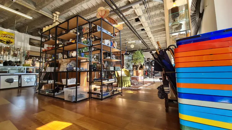 Kringloopwinkel Leiderdorp (24/24)
