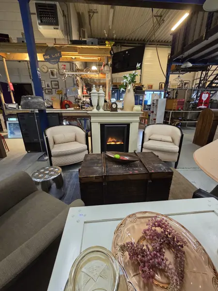 Kringloopwinkel Re-Use - Oisterwijk (14/24)