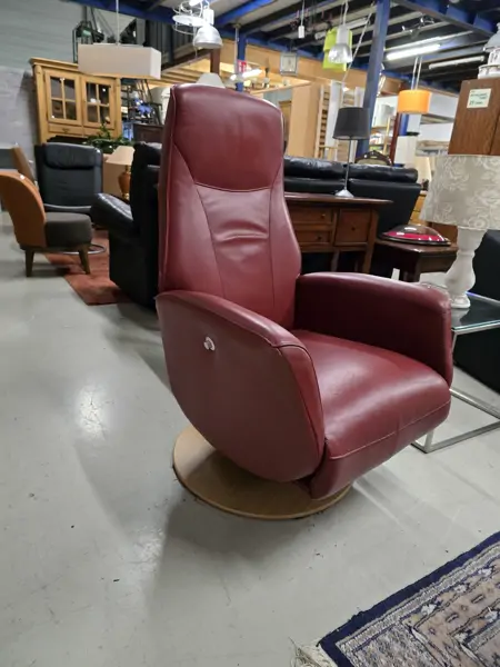 Kringloopwinkel Re-Use - Oisterwijk (19/24)